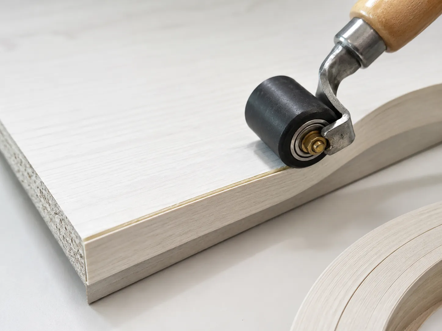 Edge Banding & Difficult Substrate Bonding